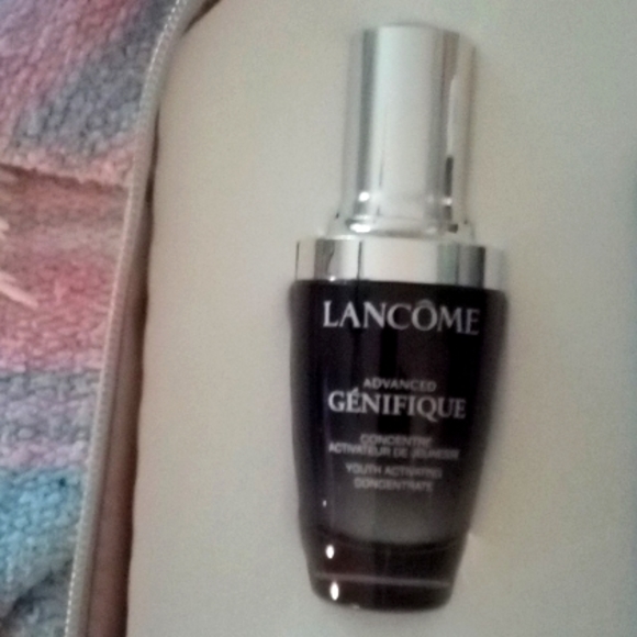 Lancolm advanced Genifique youth activating concentrate NEW - Picture 1 of 9